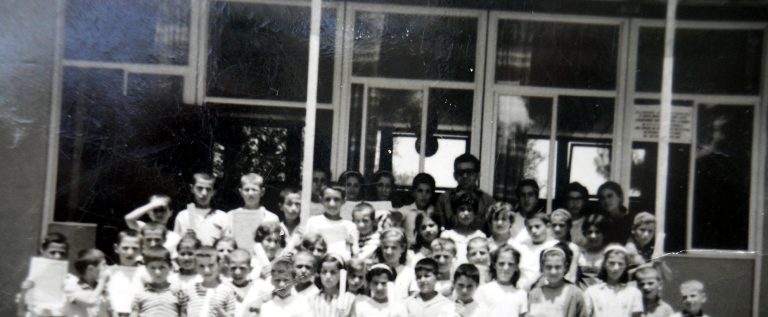 Το Δημοτικό Αμπελοκήπων Αχαΐας το 1958
