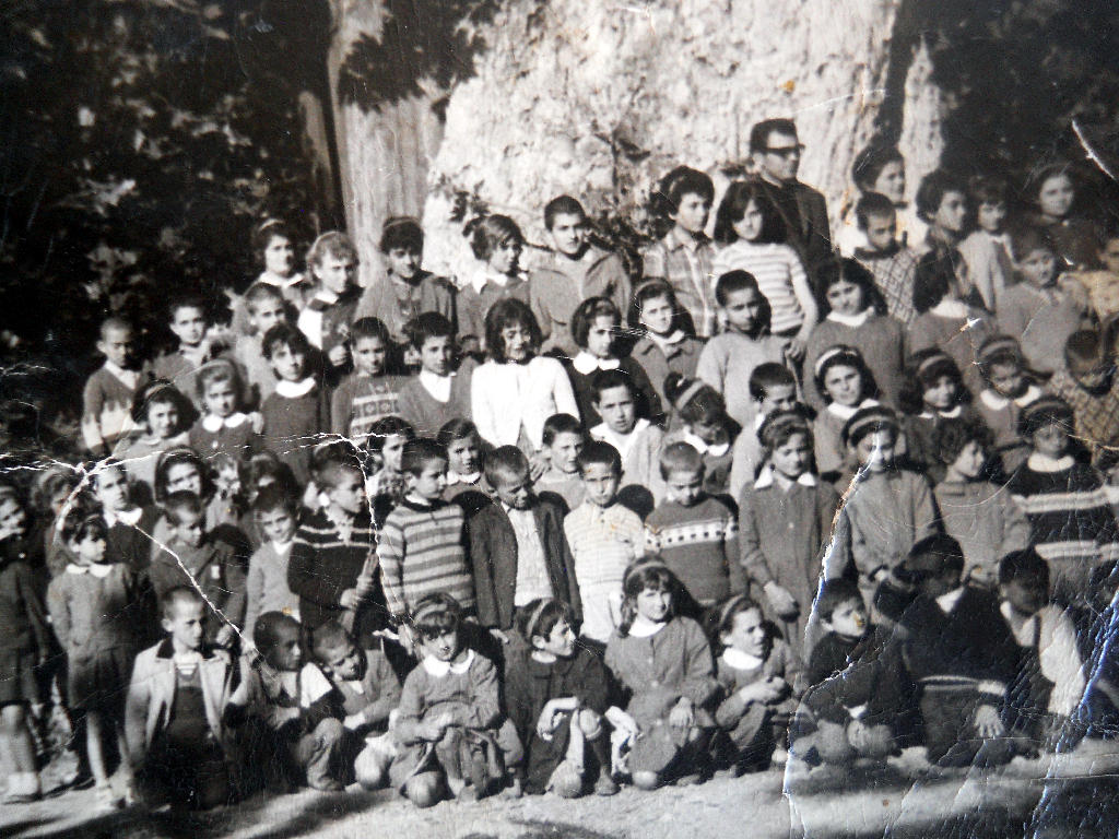 Αμπελόκηποι Αχαϊας Το Δημοτικό έτος 1965
